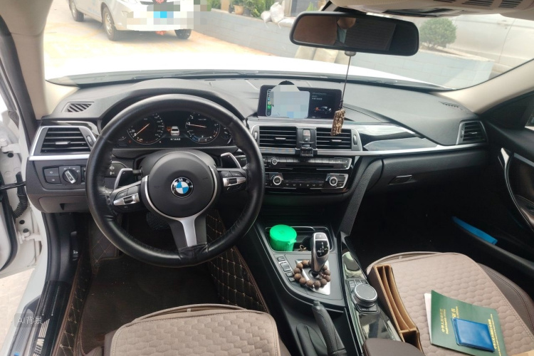 BMW 3 Series 2019 #11 BMW 3 Series 2019 car image #11