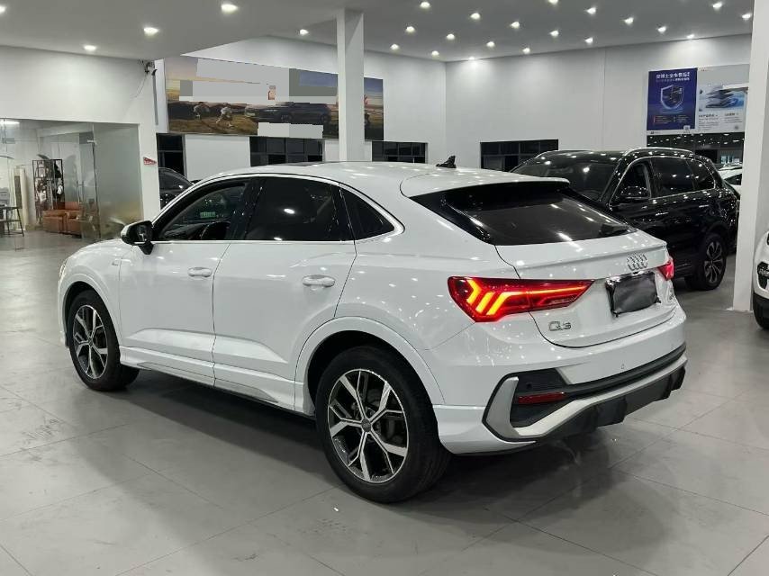 Audi Q3 Sportback 2020 car image #4