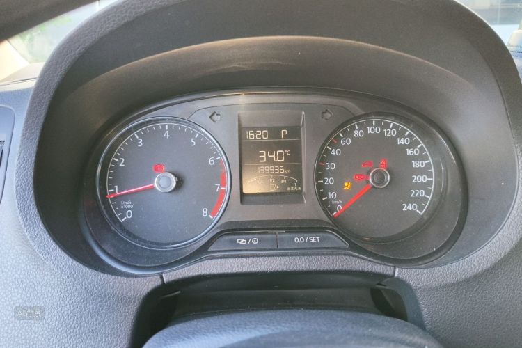 Volkswagen Polo 2017 #13 Volkswagen Polo 2017 car image #13