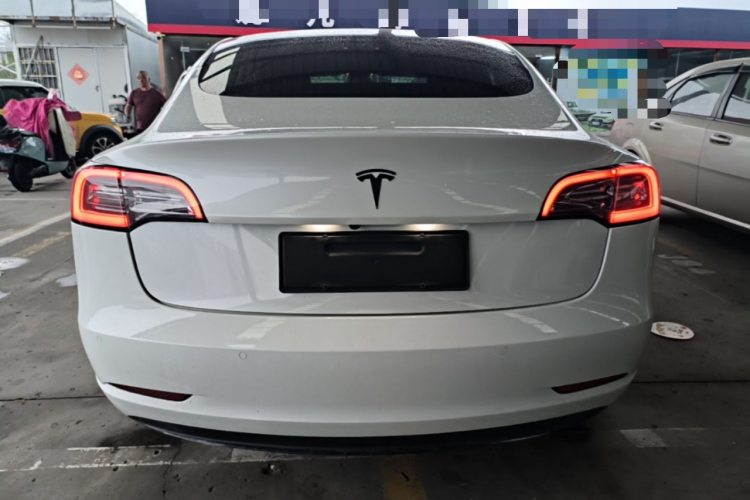 Tesla Model 3 2020 #6 Tesla Model 3 2020 صورة سيارة #6