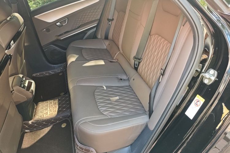 BYD Han 2023 car image #13