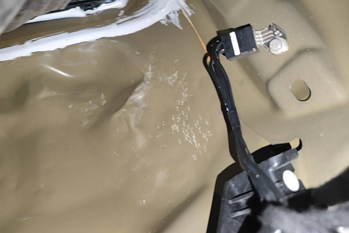Tesla Model Y 2024 car image #23