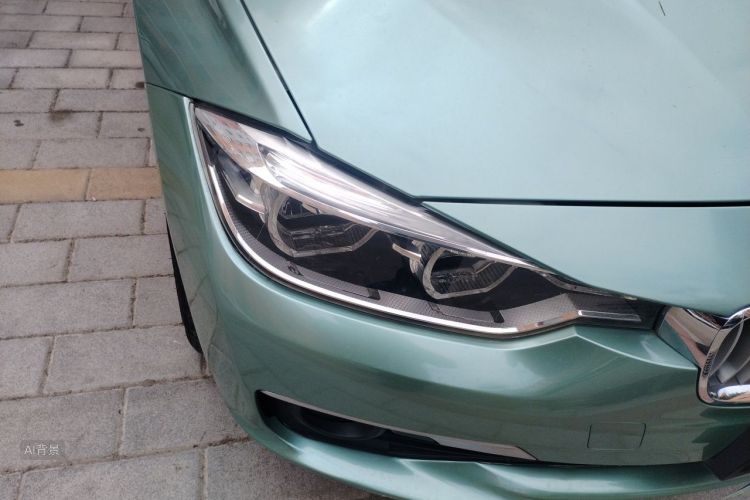 BMW 3 Series 2018 car image #8