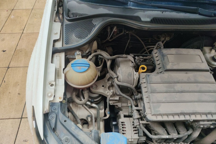 Volkswagen Polo 2017 car image #25