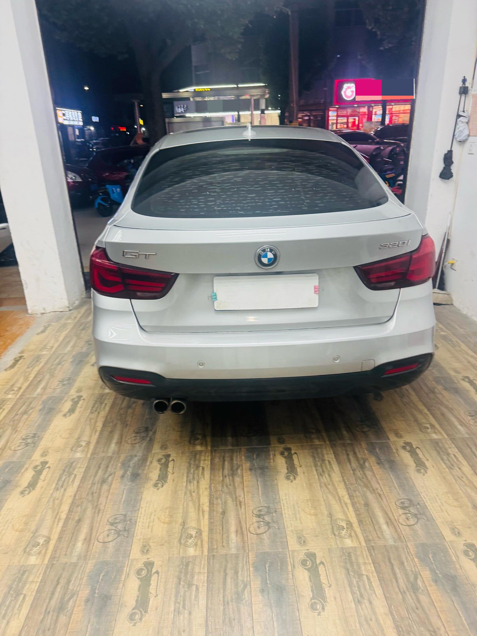 BMW 3 Series GT 2019 #8 BMW 3 Series GT 2019 car image #8