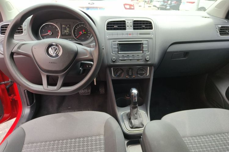 Volkswagen Polo 2015 #10 Volkswagen Polo 2015 car image #10