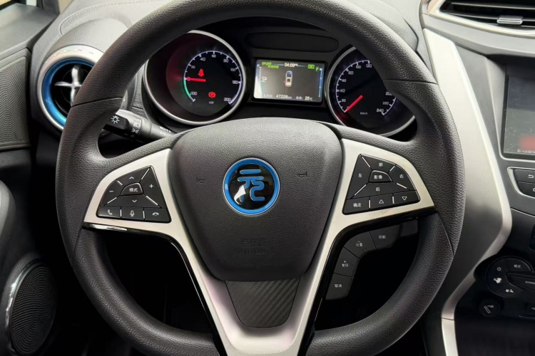 BYD Yuan New Energy 2019 #11 BYD Yuan New Energy 2019 car image #11