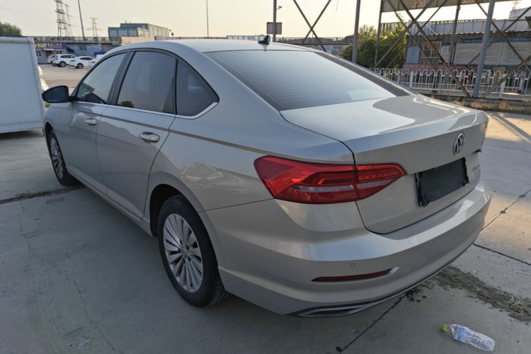 Volkswagen Lavida 2020 car image #5