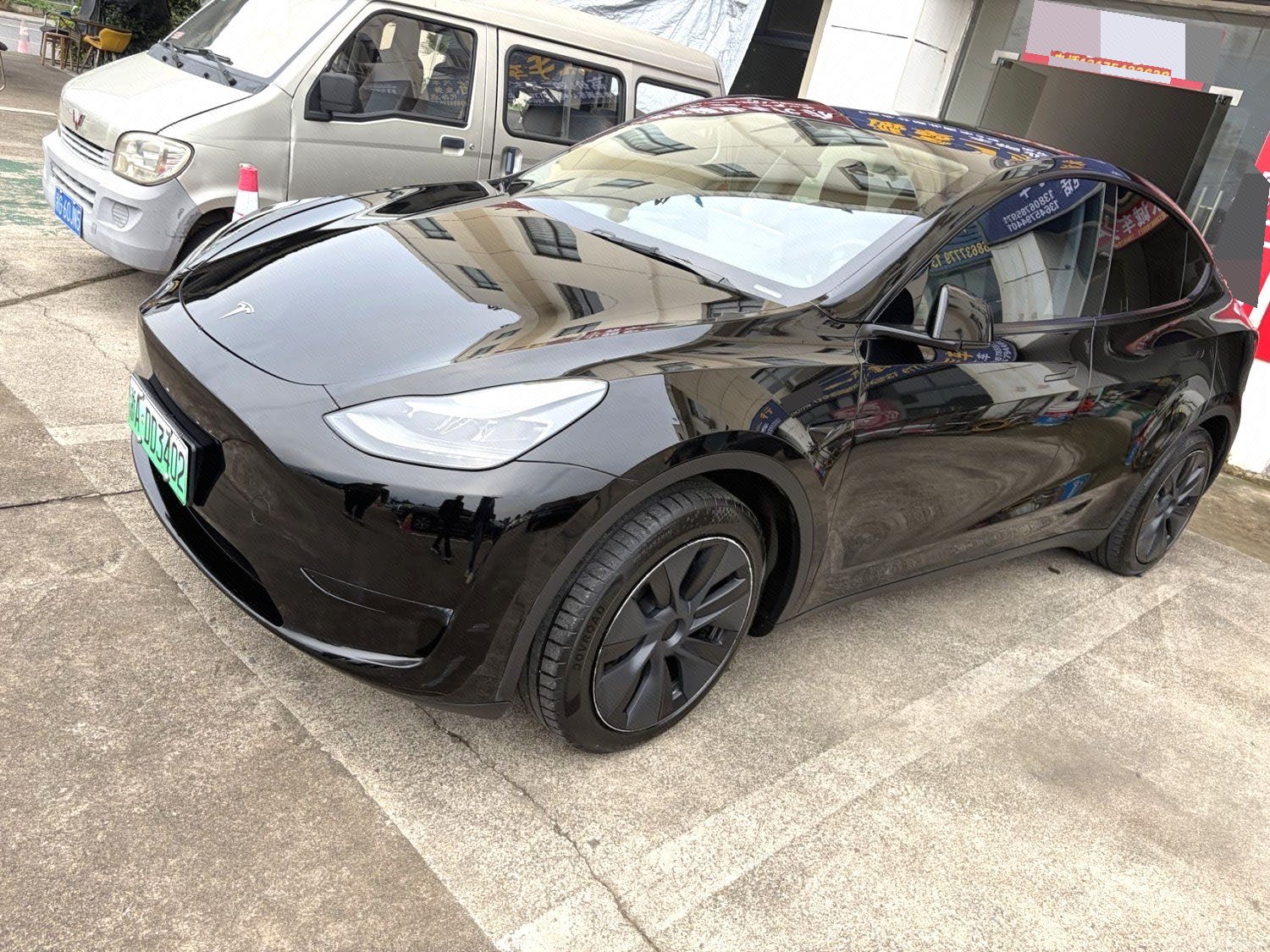 Tesla Model Y 2024 Tesla Model Y 2024 car image