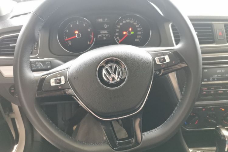 Volkswagen Lavida 2017 #15 Volkswagen Lavida 2017 car image #15