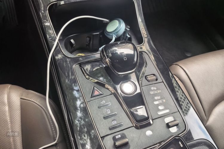 BYD Han 2021 car image #16