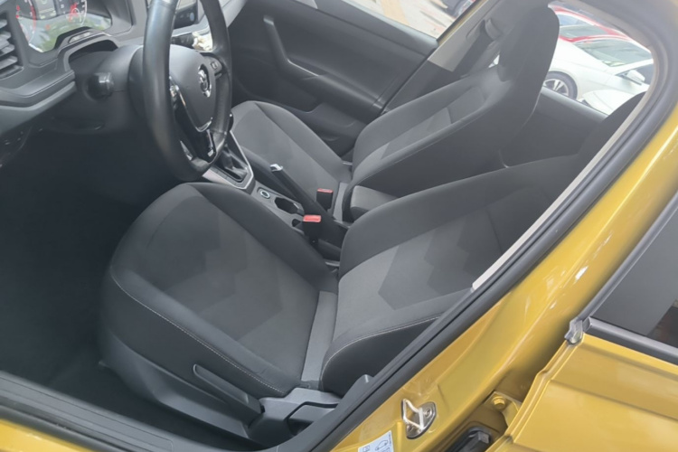 Volkswagen Polo 2020 car image #15