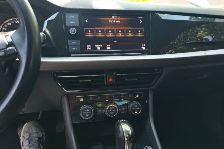 Volkswagen Lavida 2019 immagine di auto #13
