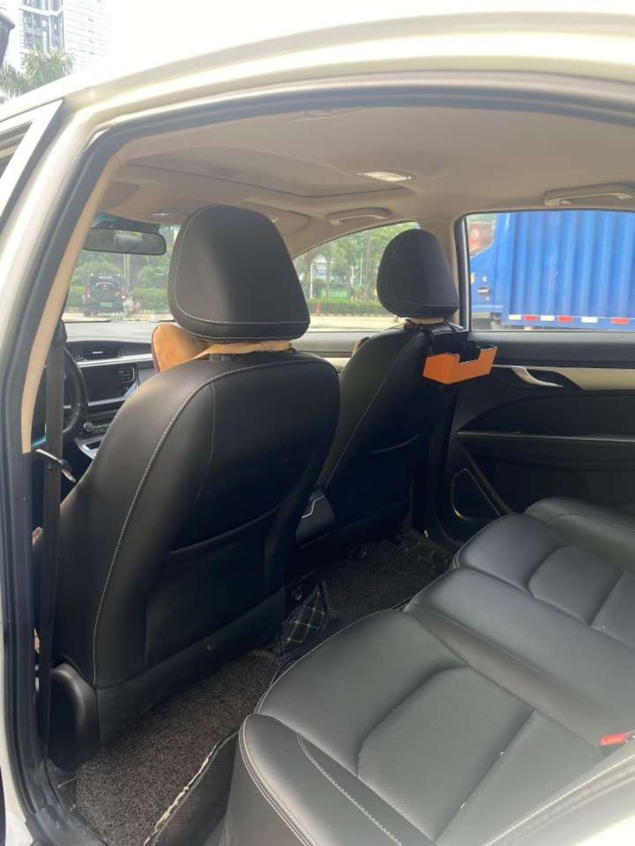 GEELY Emgrand 2018 car image #5