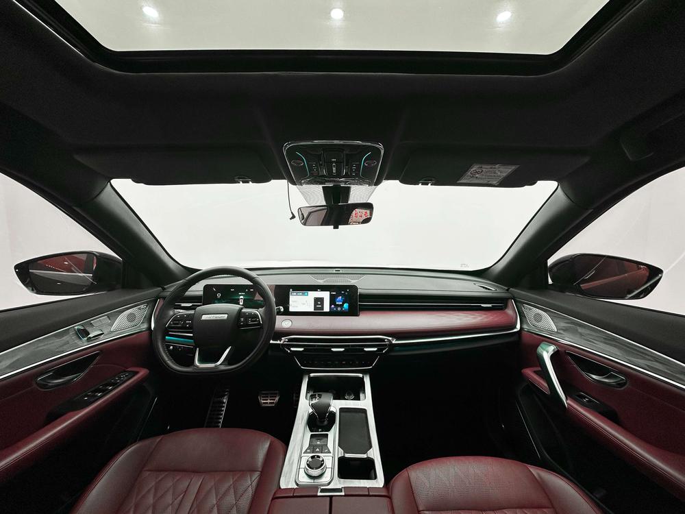 Jetour X70 PLUS 2023 car image #16