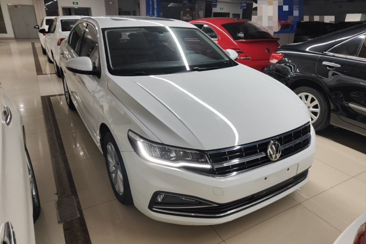 Volkswagen Bora 2019 #4 Volkswagen Bora 2019 car image #4