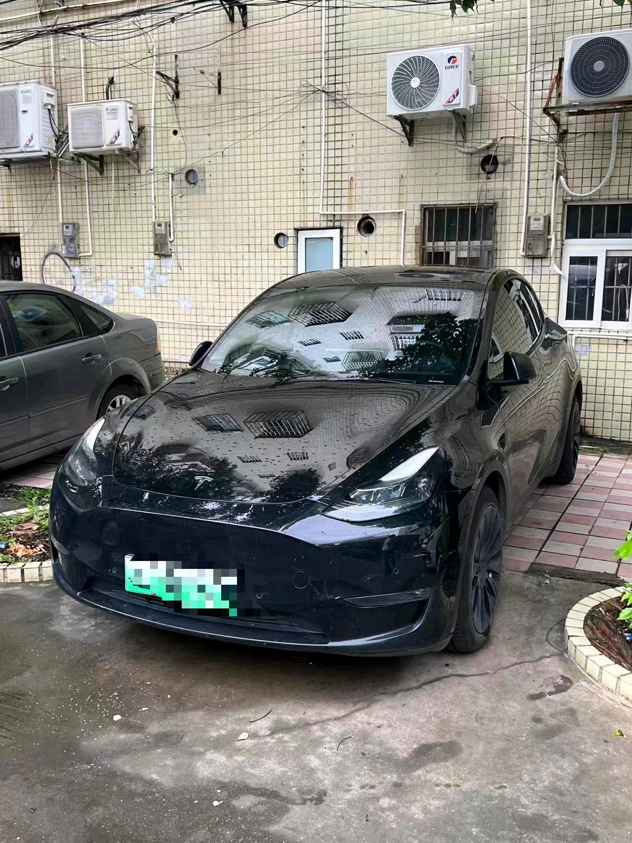 Tesla Model Y 2022 Tesla Model Y 2022 car image