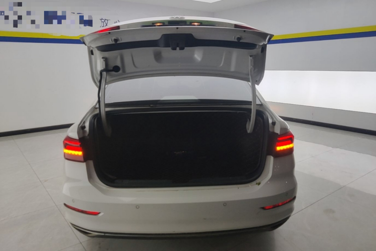 Volkswagen Lavida 2021 car image #19