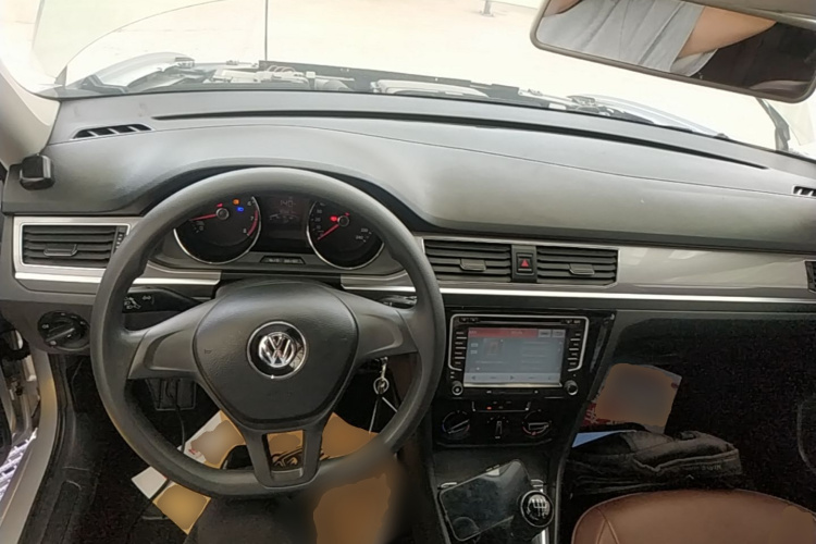 Volkswagen Bora 2016 car image #10