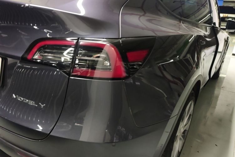 Tesla Model Y 2022 #8 Tesla Model Y 2022 car image #8