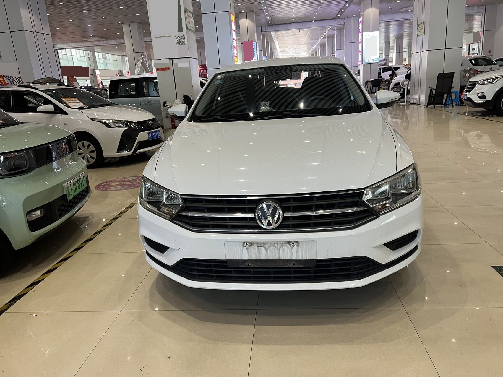 Volkswagen Bora 2017 car image #2