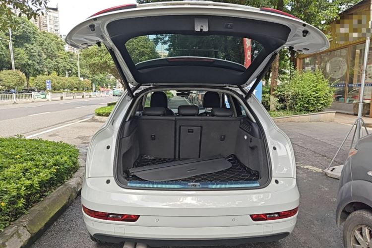 Audi Q3 2017 #19 Audi Q3 2017 car image #19