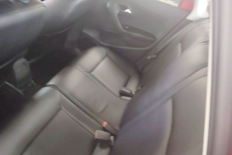Volkswagen Polo 2016 #13 Volkswagen Polo 2016 car image #13