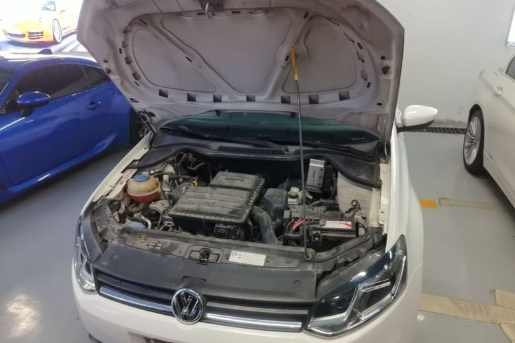 Volkswagen Polo 2017 car image #20