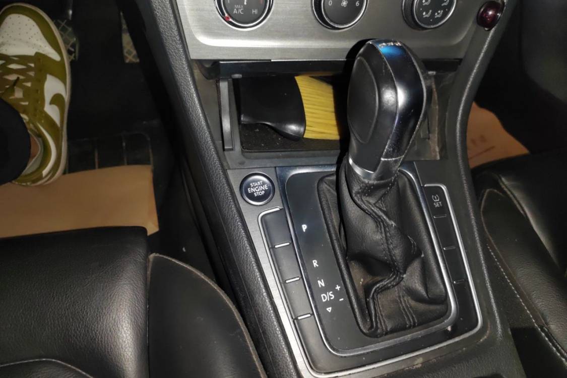 Volkswagen Golf 2014 car image #27