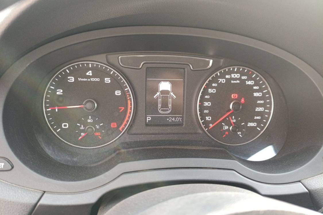 Audi Q3 2016 image de voiture #24
