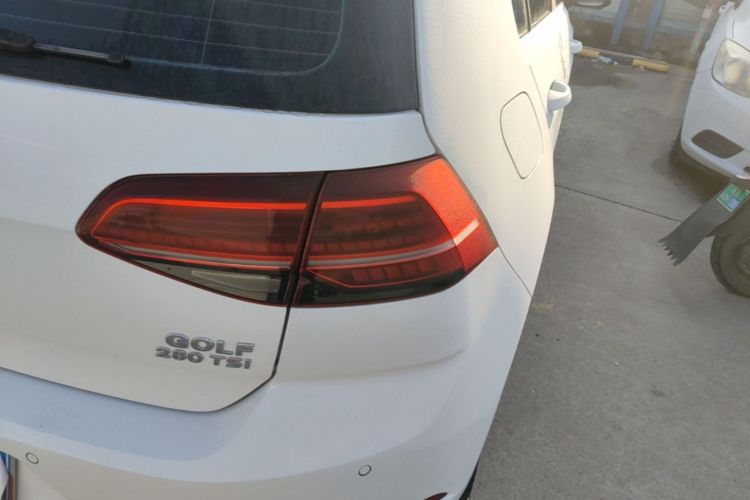 Volkswagen Golf 2019 #8 Volkswagen Golf 2019 car image #8