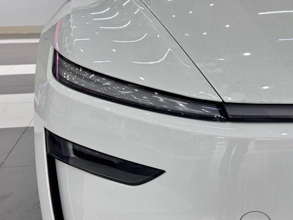 Tesla Model Y 2025 #7 Tesla Model Y 2025 car image #7