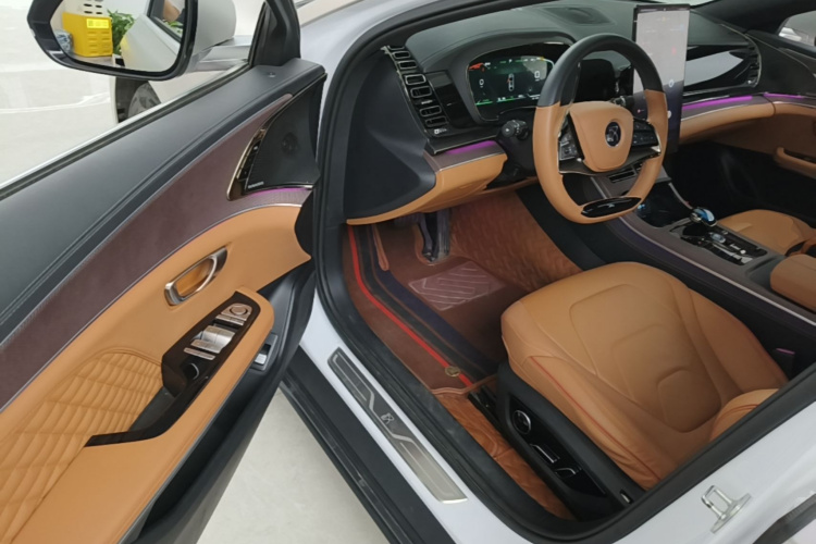 BYD Han 2022 car image #16