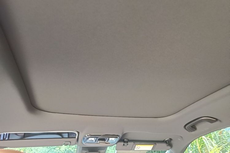 GEELY Boyue L 2026 car image #18