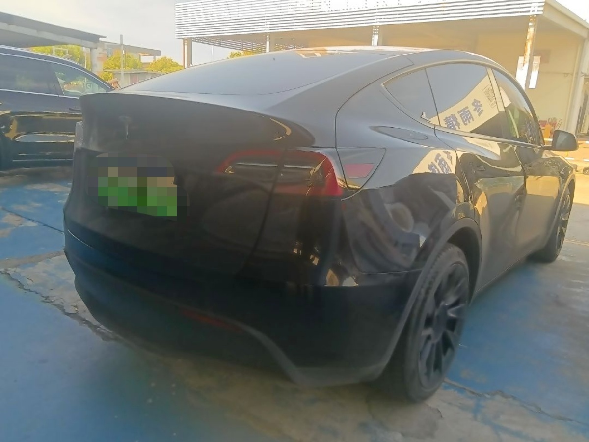 Tesla Model Y 2021 car image #5
