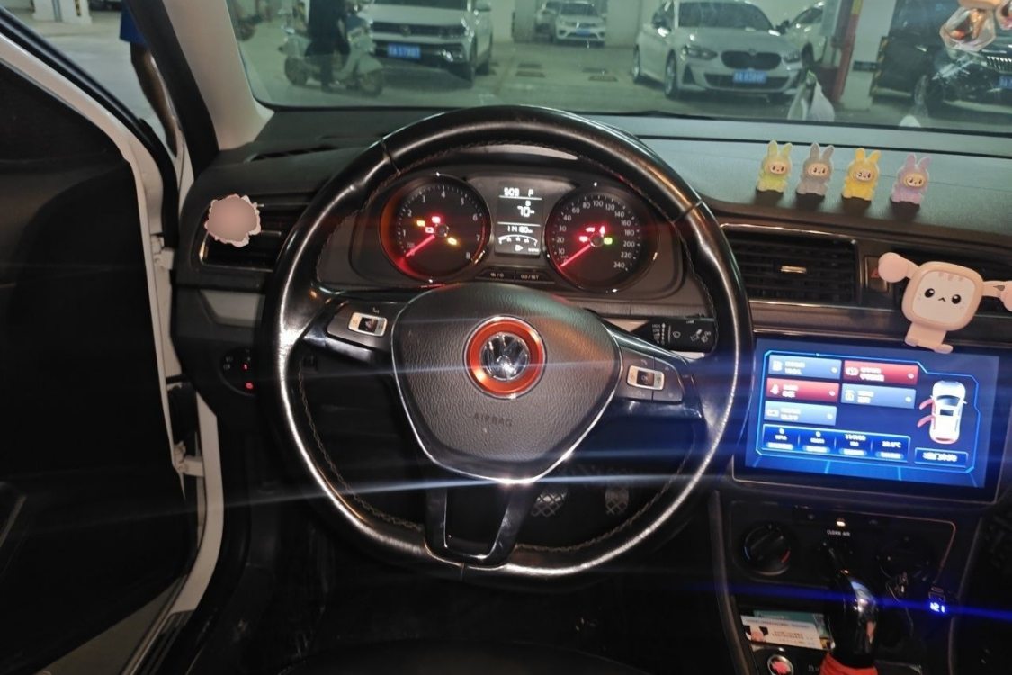Volkswagen Lavida 2018 car image #22