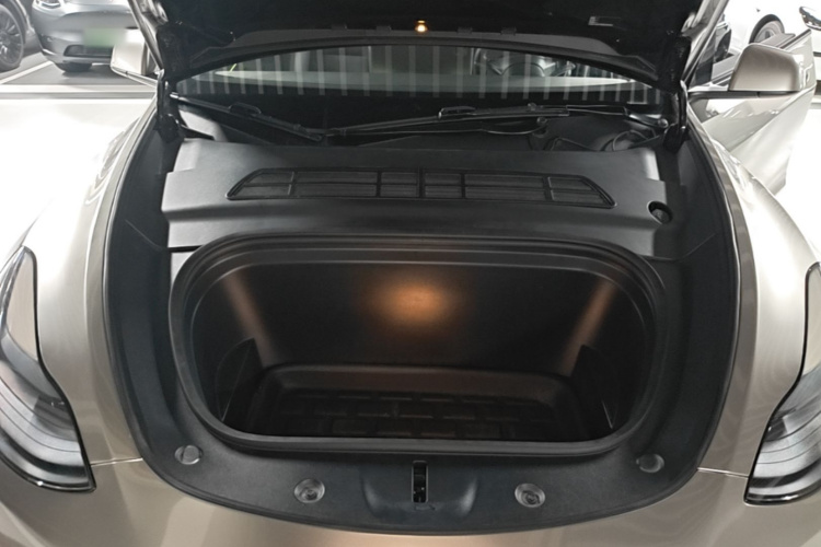 Tesla Model Y 2022 #20 Tesla Model Y 2022 immagine di auto #20