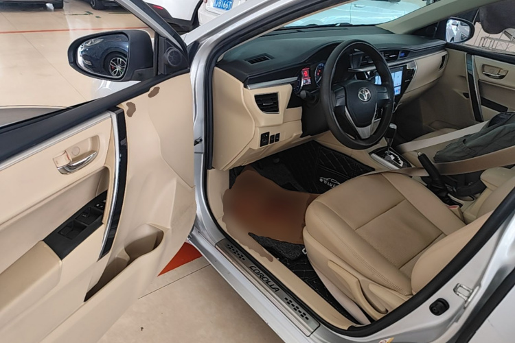 Toyota Corolla 2015 car image #16