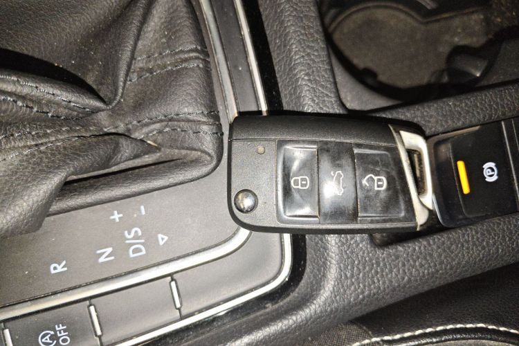 Volkswagen Golf 2016 imagen de coche #9