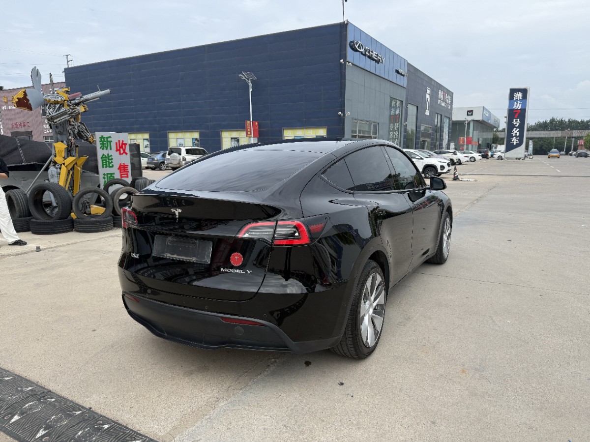 Tesla Model Y 2022 #7 Tesla Model Y 2022 car image #7