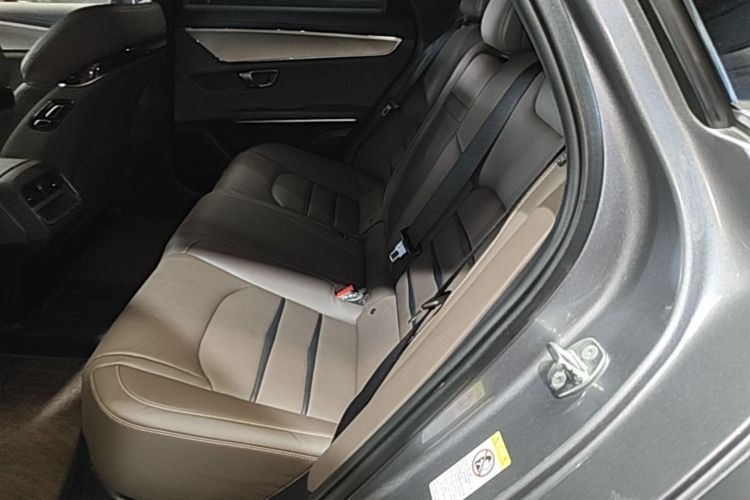 BYD Han 2022 car image #17