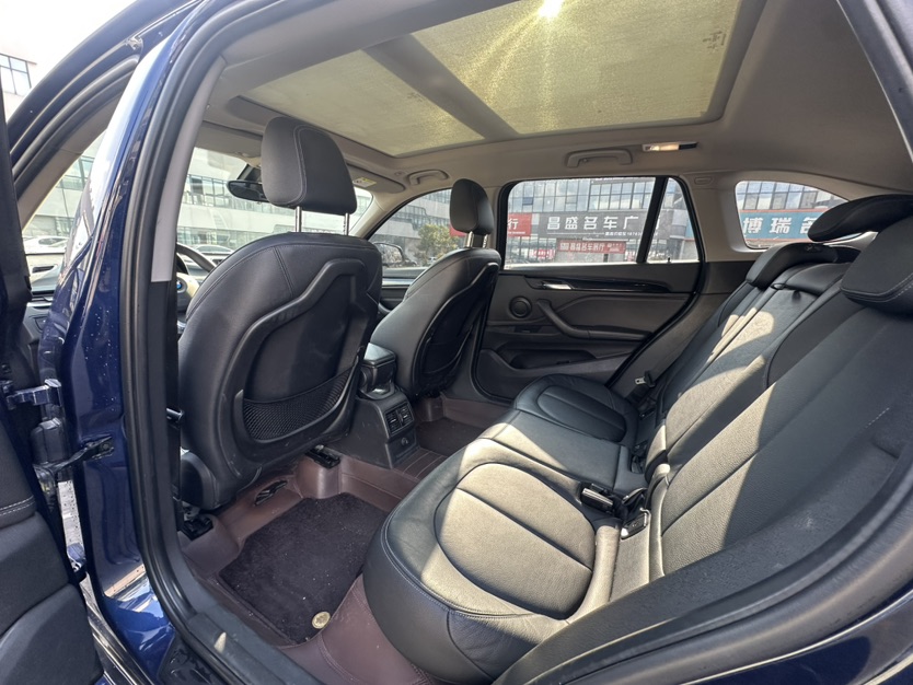 BMW X1 2018 car image #8