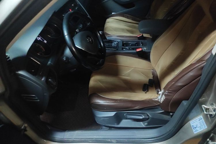 Volkswagen Golf 2016 car image #15