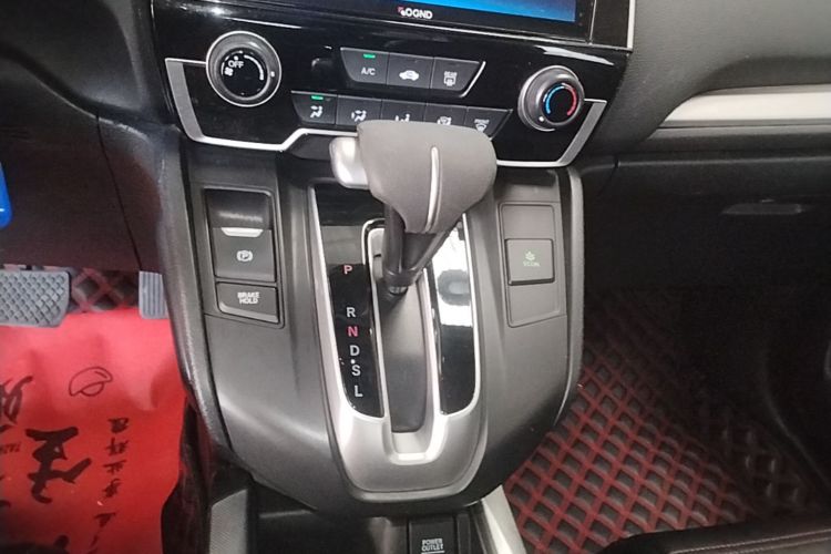 Honda CR-V 2018 immagine di auto #14