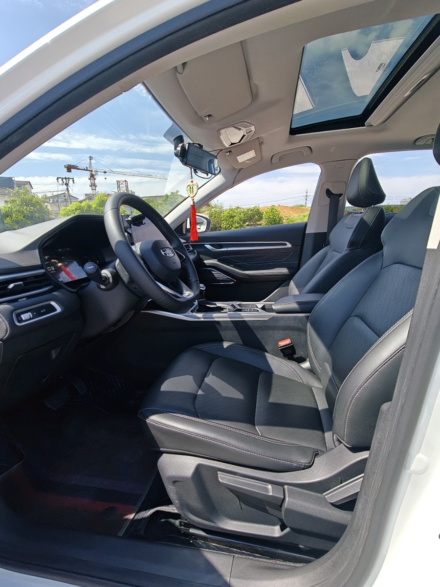 GEELY Emgrand 2024 car image #7