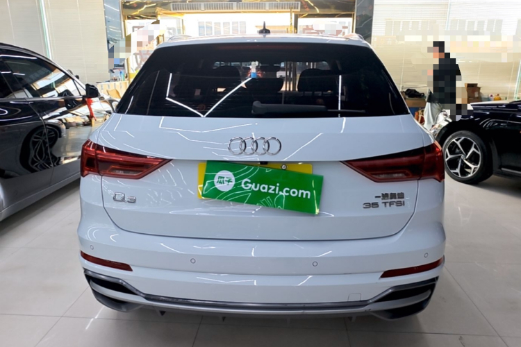 Audi Q3 2023 #6 Audi Q3 2023 car image #6