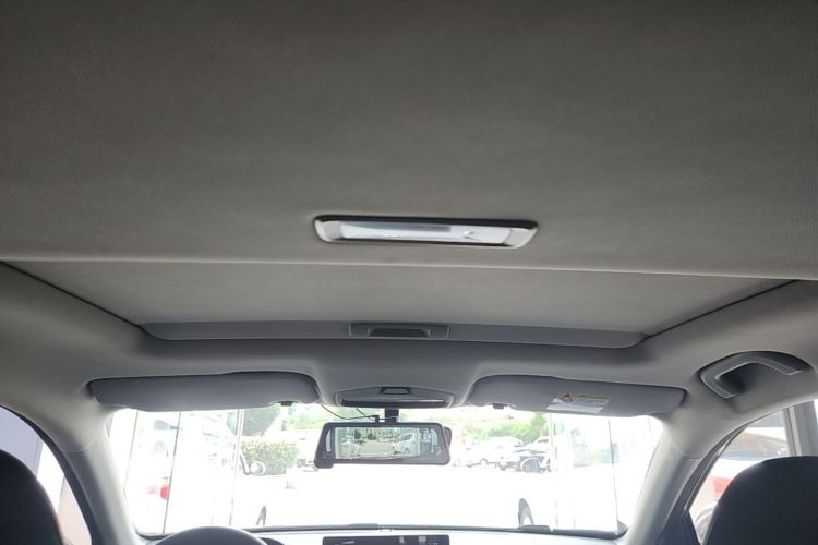 GEELY Emgrand 2021 car image #18