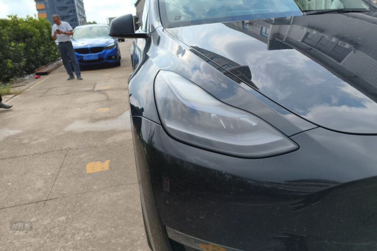 Tesla Model Y 2021 #8 Tesla Model Y 2021 car image #8