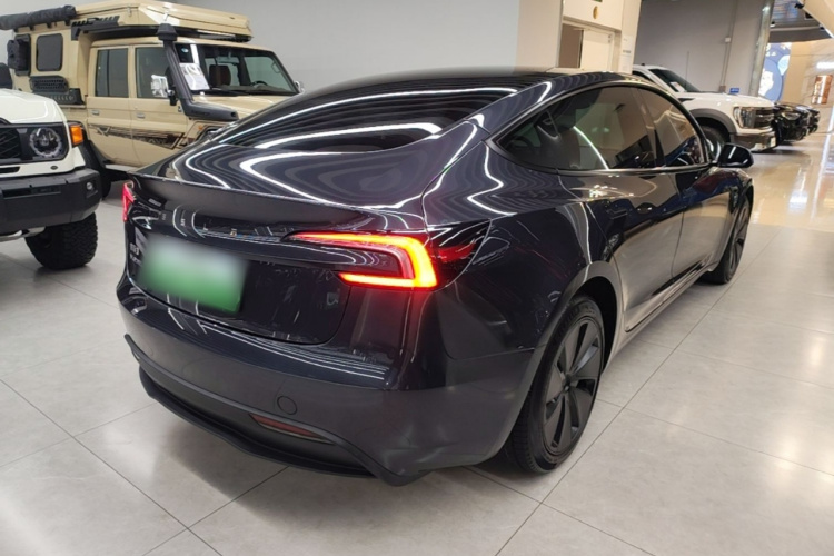 Tesla Model 3 2024 #5 Tesla Model 3 2024 car image #5