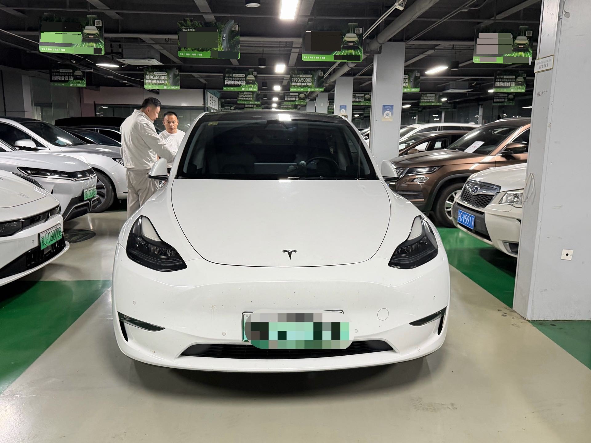 Tesla Model Y 2022 #2 Tesla Model Y 2022 car image #2